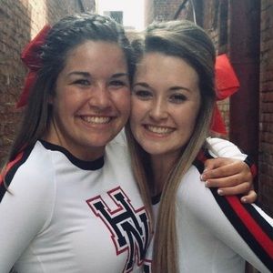 Meet your Posher, Alyssa